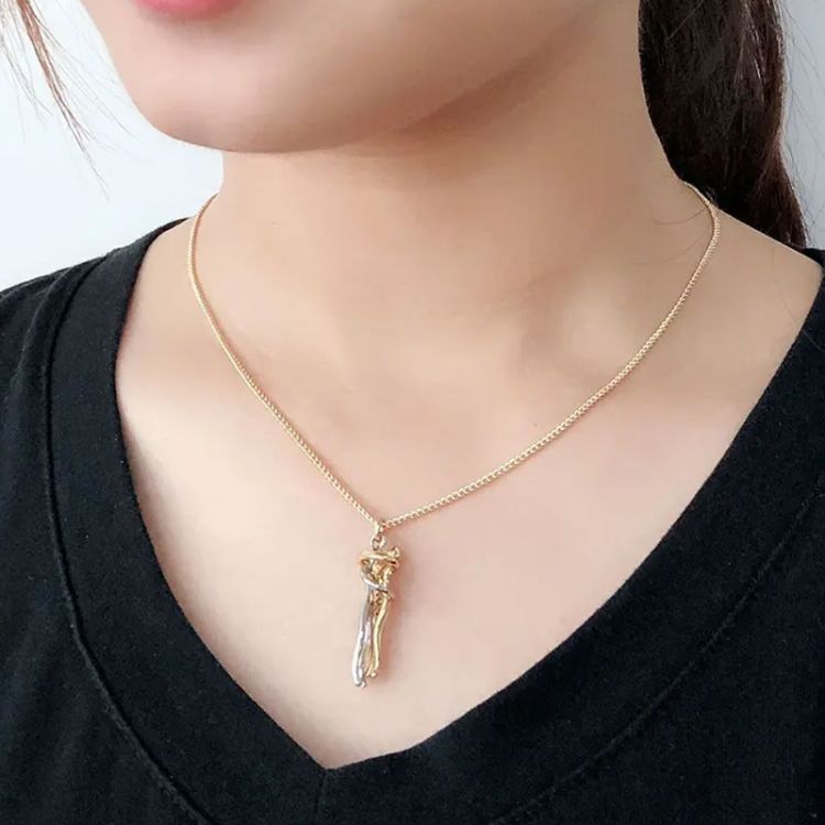 The (VIRAL) Couple Hug Necklace