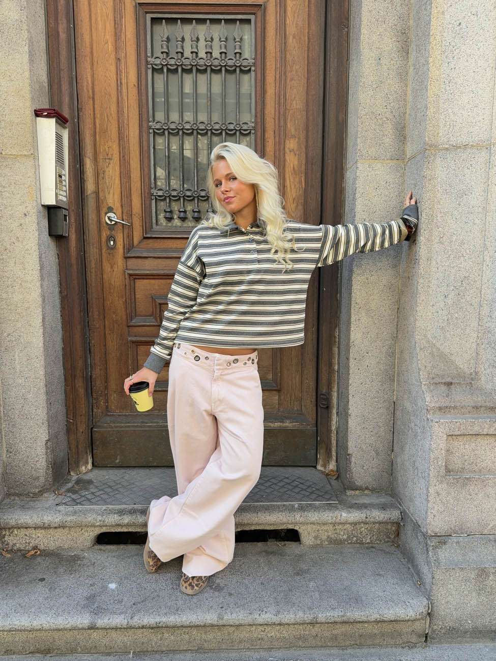 Tanija jeans with ring details - Light pink